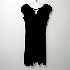 Max Studio black cap puff sleeve dress